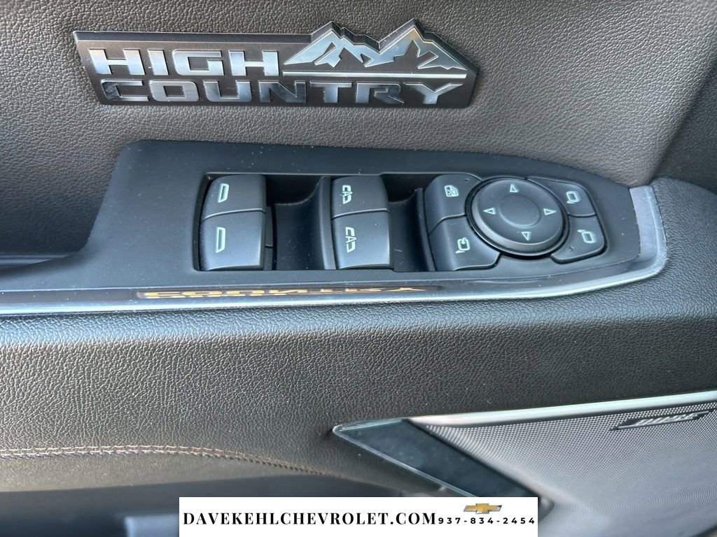 Used 2023 Chevrolet Silverado 1500 High Country w/ Technology Package image 10