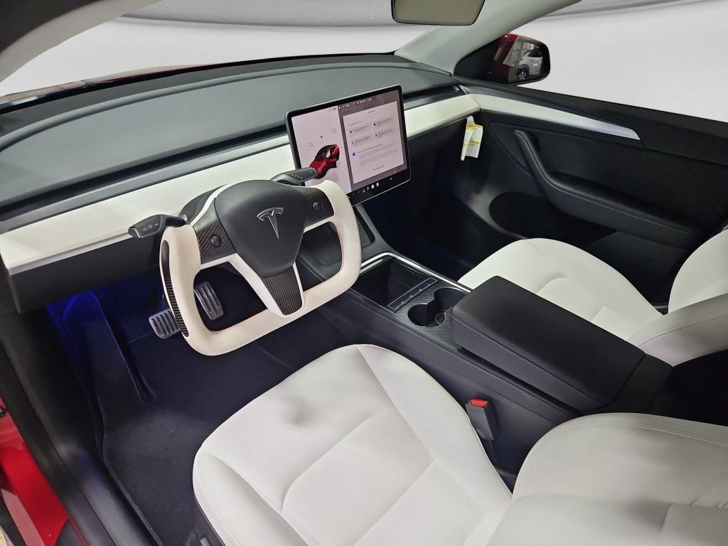 Used 2022 Tesla Model Y Long Range AWD/4WD image 17