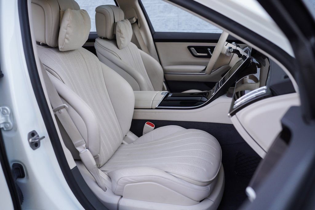 Used 2023 Mercedes-Benz S 500 4MATIC image 25