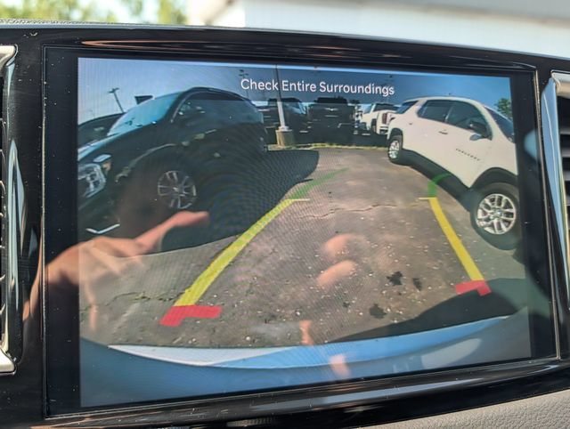 Used 2024 Chrysler Pacifica Touring-L FWD image 25