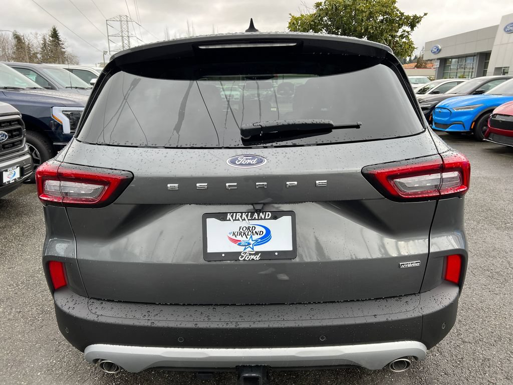 New 2024 Ford Escape SE w/ PHEV Premium Package FWD image 9