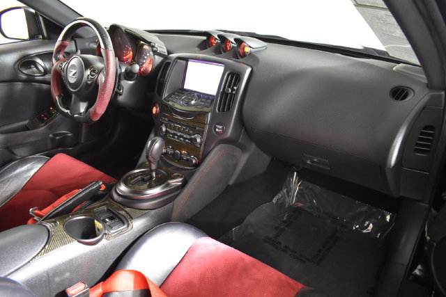 Used 2019 Nissan 370Z NISMO RWD image 37