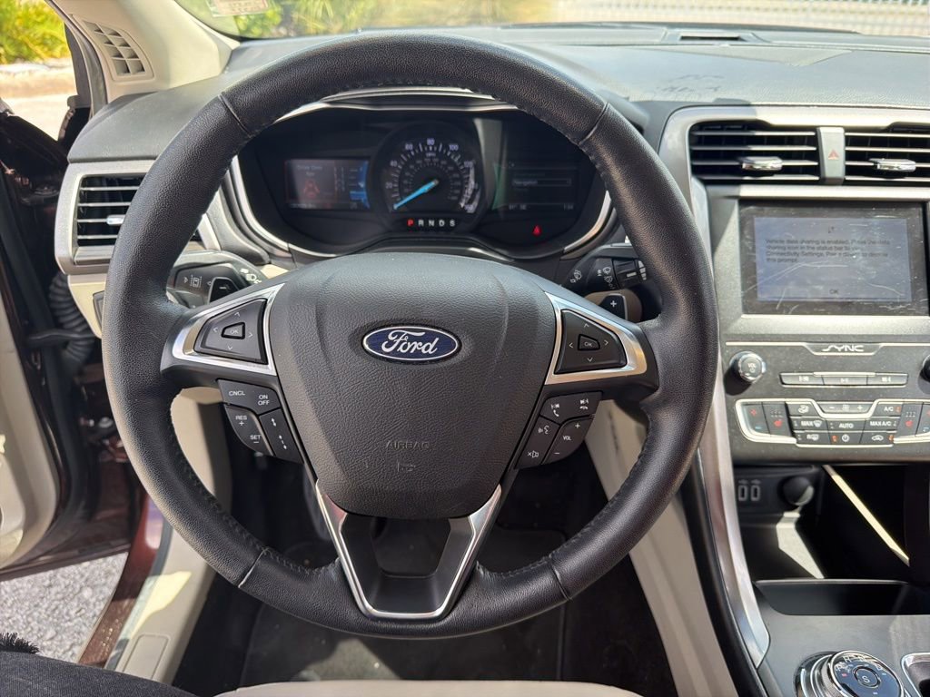 Used 2019 Ford Fusion SEL image 16