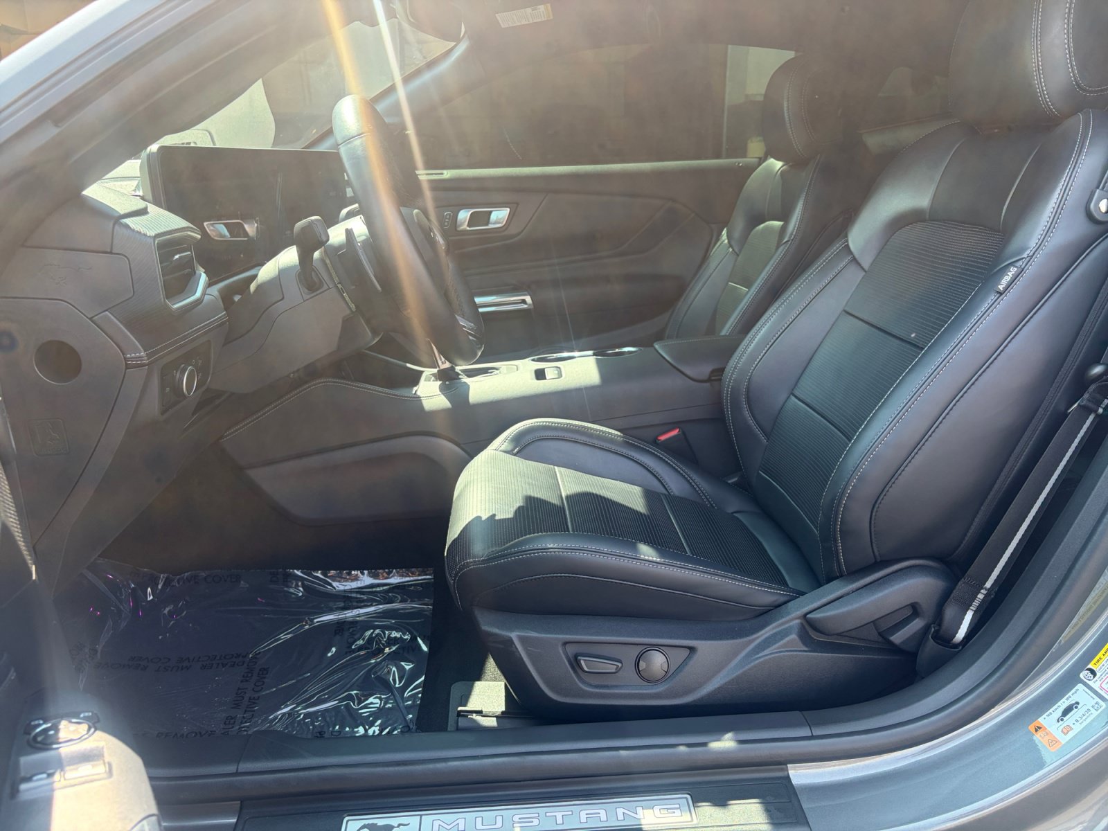 Used 2025 Ford Mustang GT Premium RWD image 23