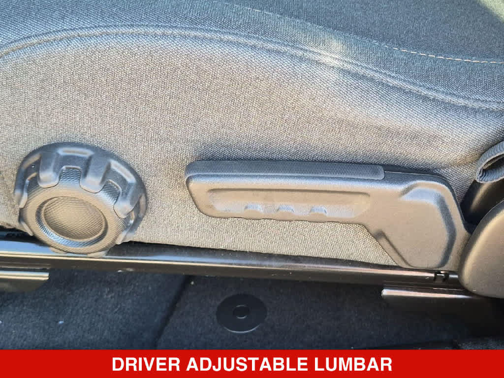 Used 2026 Jeep Wrangler Unlimited Sahara AWD/4WD image 17