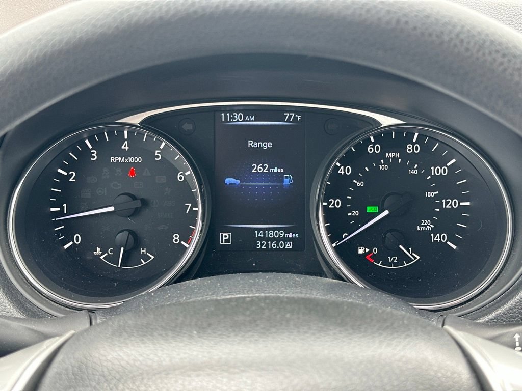 Used 2016 Nissan Rogue SV FWD image 27