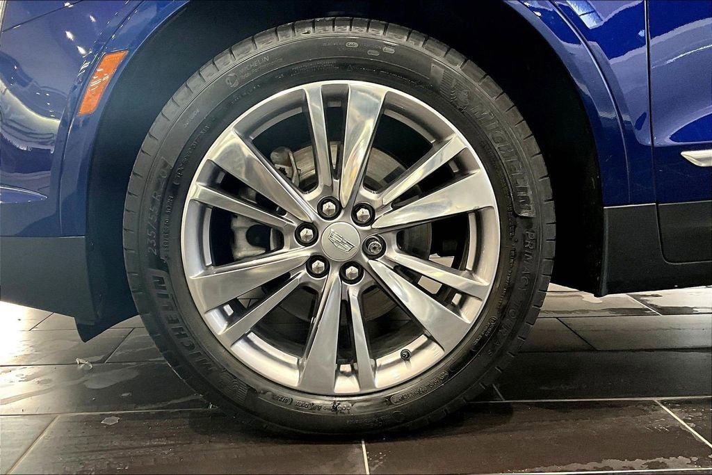 Certified 2023 Cadillac XT5 Premium Luxury AWD/4WD image 34