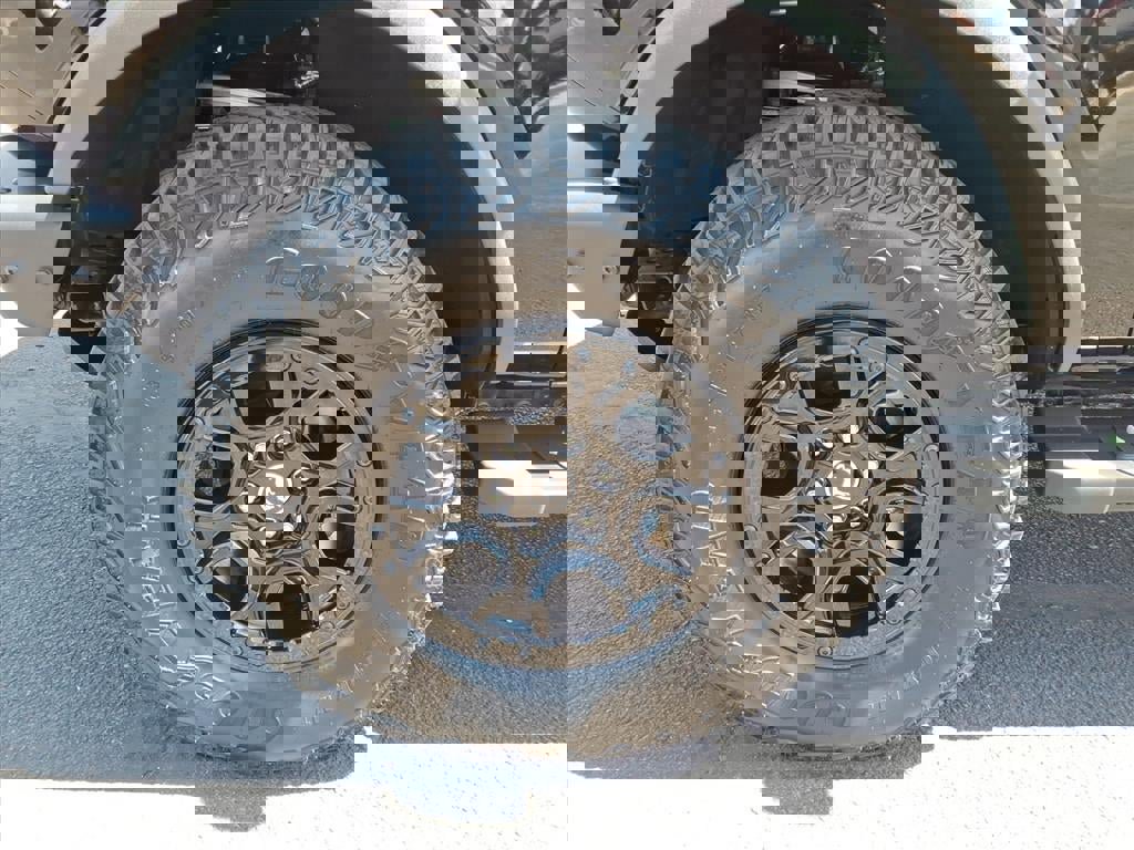 Certified 2024 Ford Bronco Wildtrak image 9