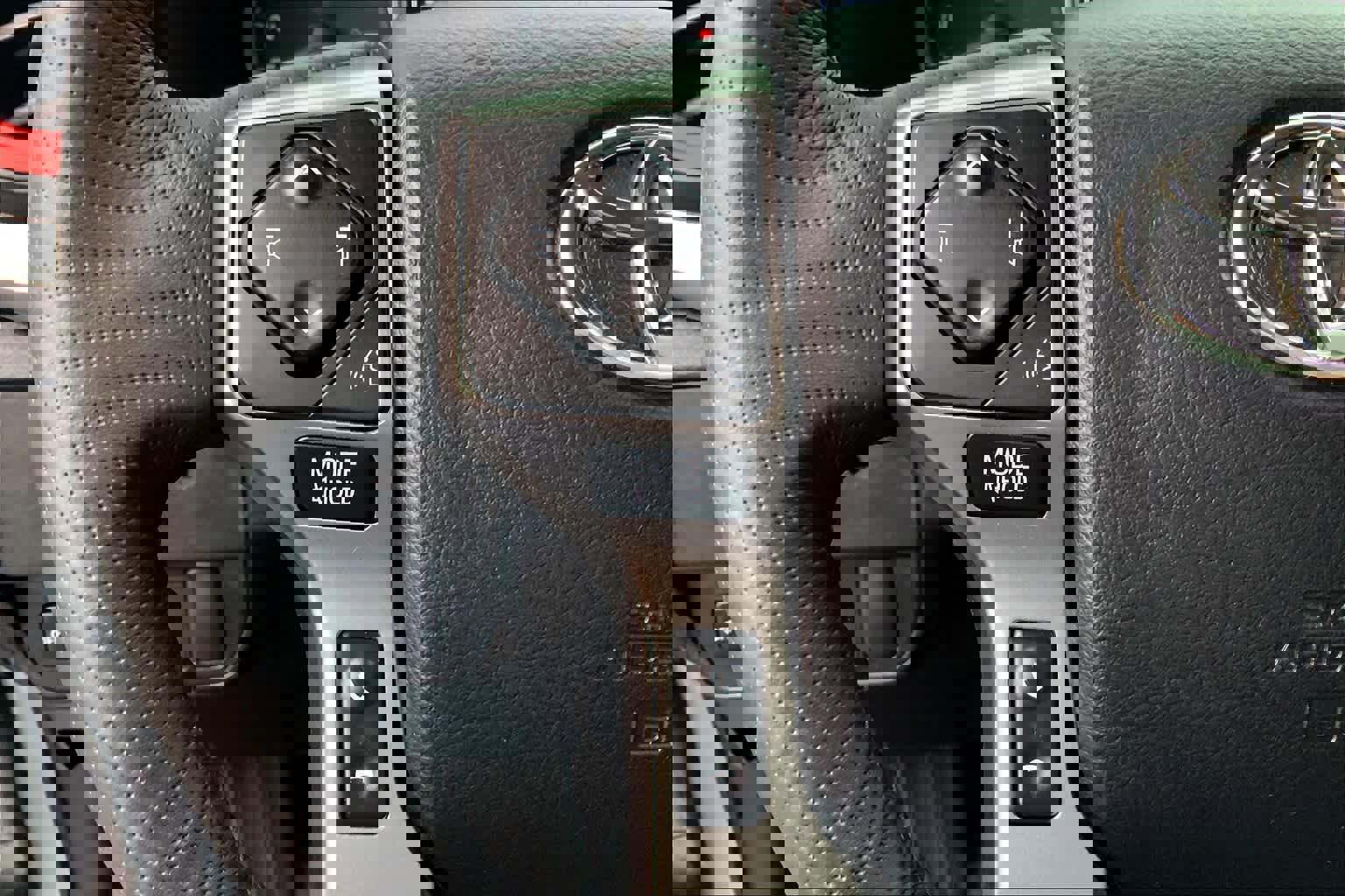 Used 2021 Toyota Tacoma SR5 RWD image 23