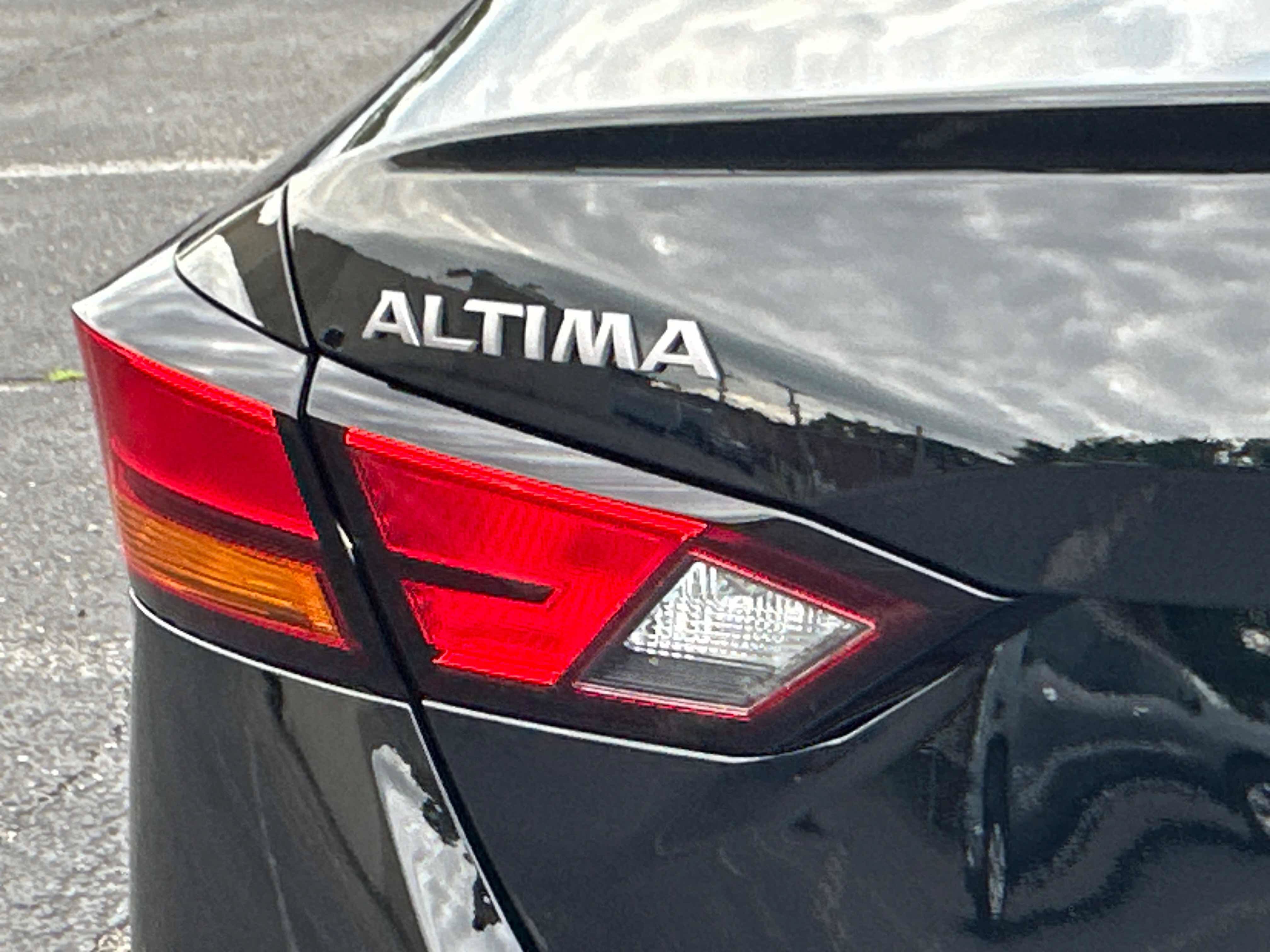 New 2026 Nissan Altima 2.5 SV FWD image 12