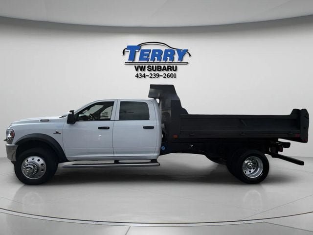 Used 2023 RAM 4500 Tradesman w/ Chrome Appearance Group AWD/4WD image 3