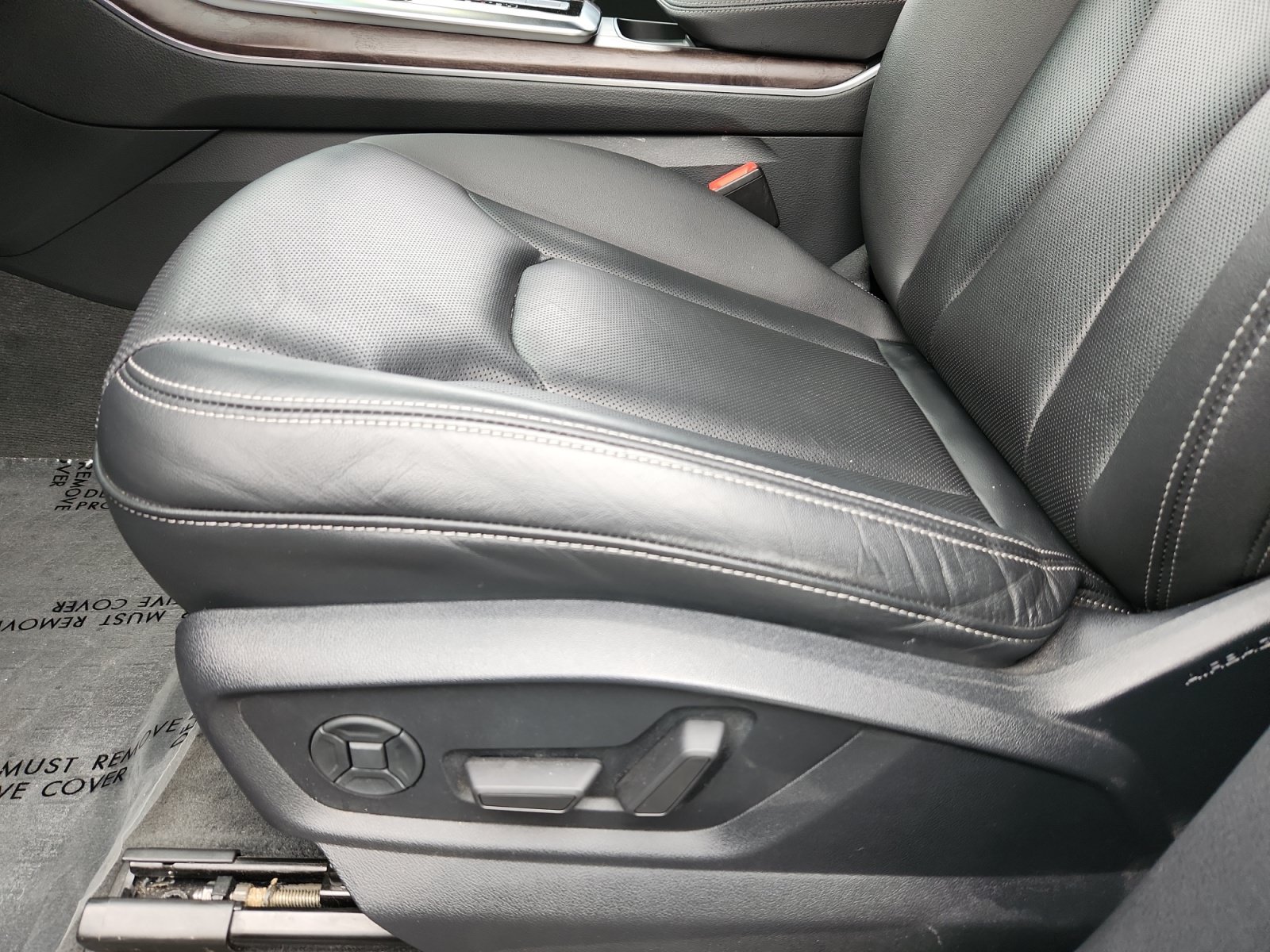 Used 2019 Audi Q8 Prestige AWD/4WD image 14