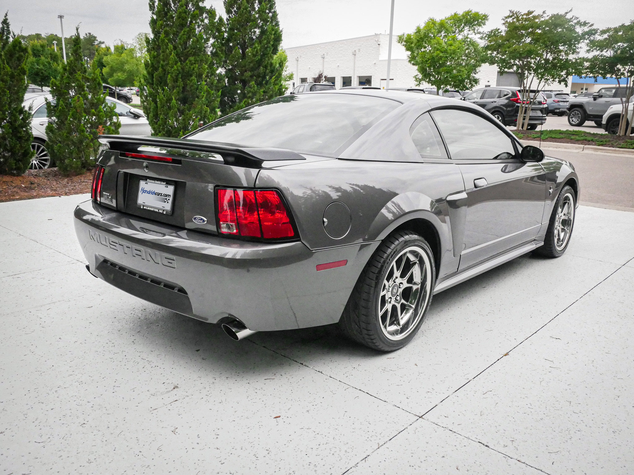 Used 2003 Ford Mustang Mach 1 RWD image 10