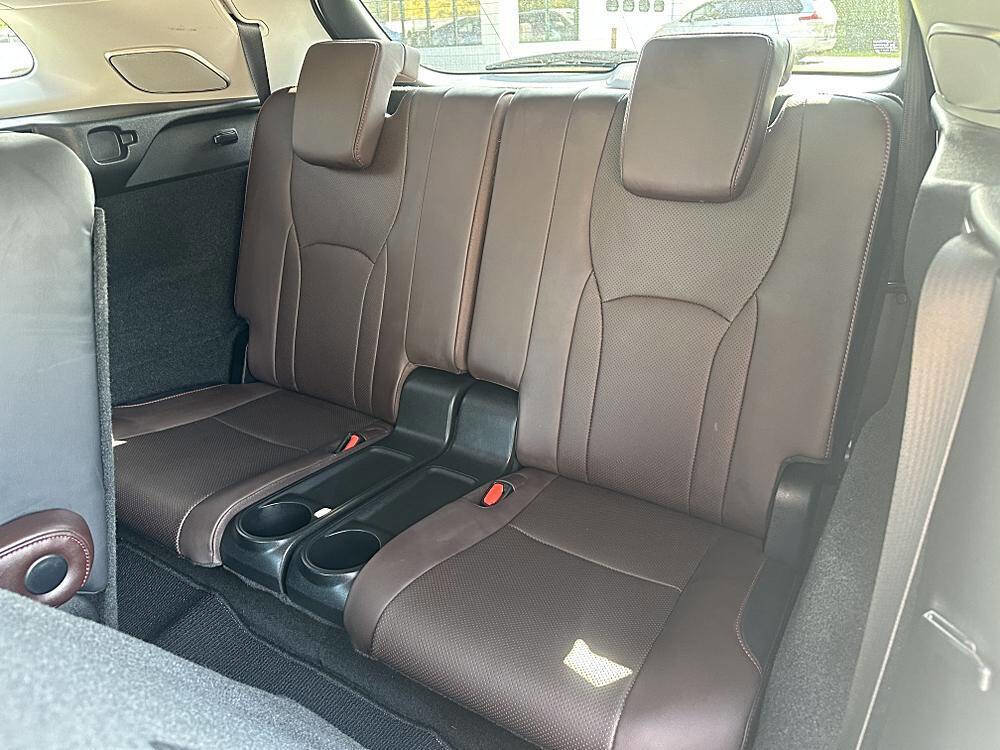 Used 2018 Lexus RX 450hL Luxury w/ Accessory Package image 14