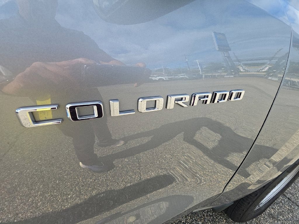 Used 2024 Chevrolet Colorado W/T w/ Safety Package RWD image 26