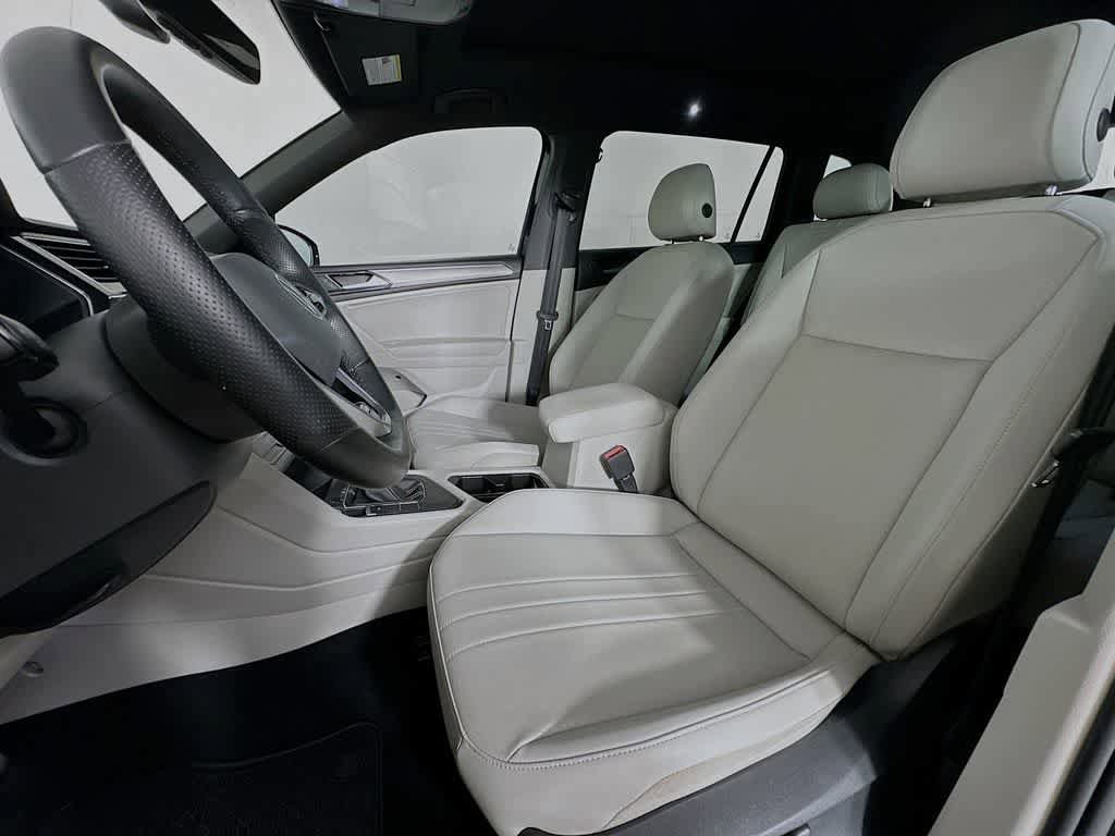 Used 2022 Volkswagen Tiguan SE R-Line FWD image 12