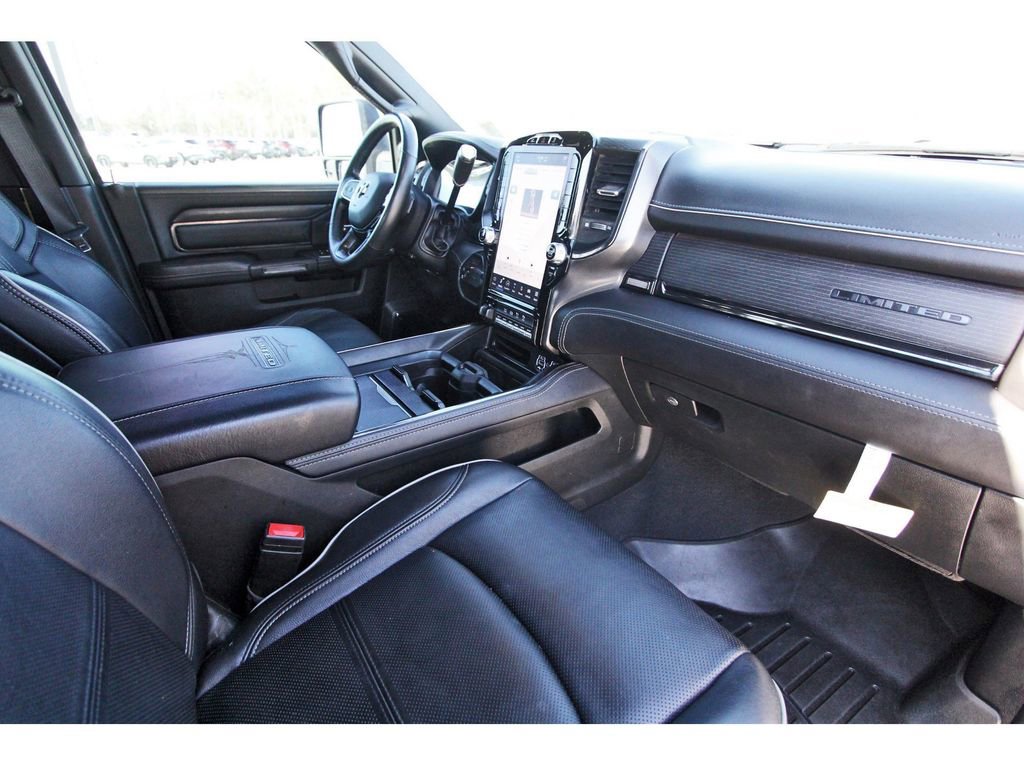 Used 2024 RAM 3500 Limited image 27