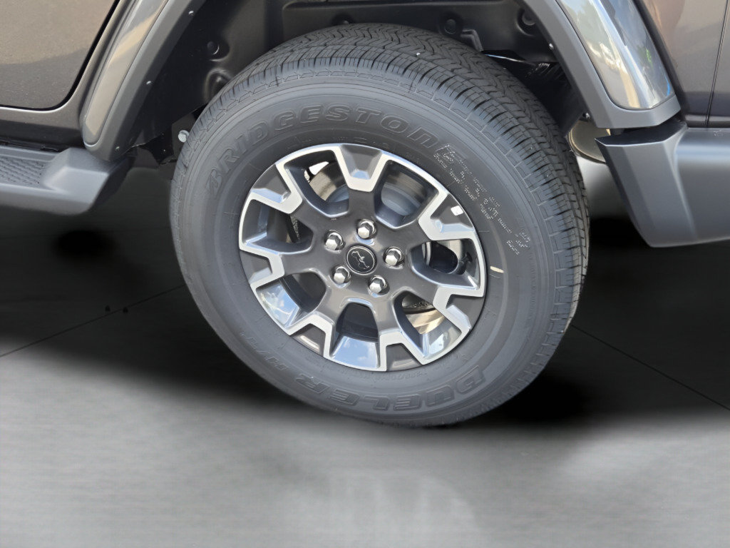 New 2026 Jeep Wrangler Unlimited Sahara AWD/4WD image 17