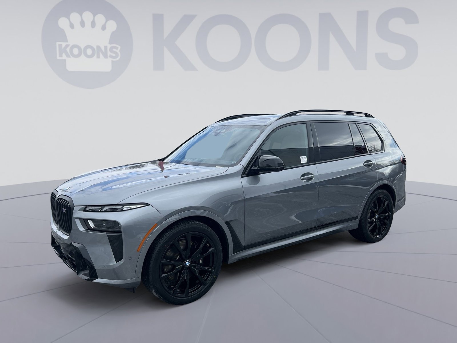 Used 2024 BMW X7 M60i w/ Executive Package image 1