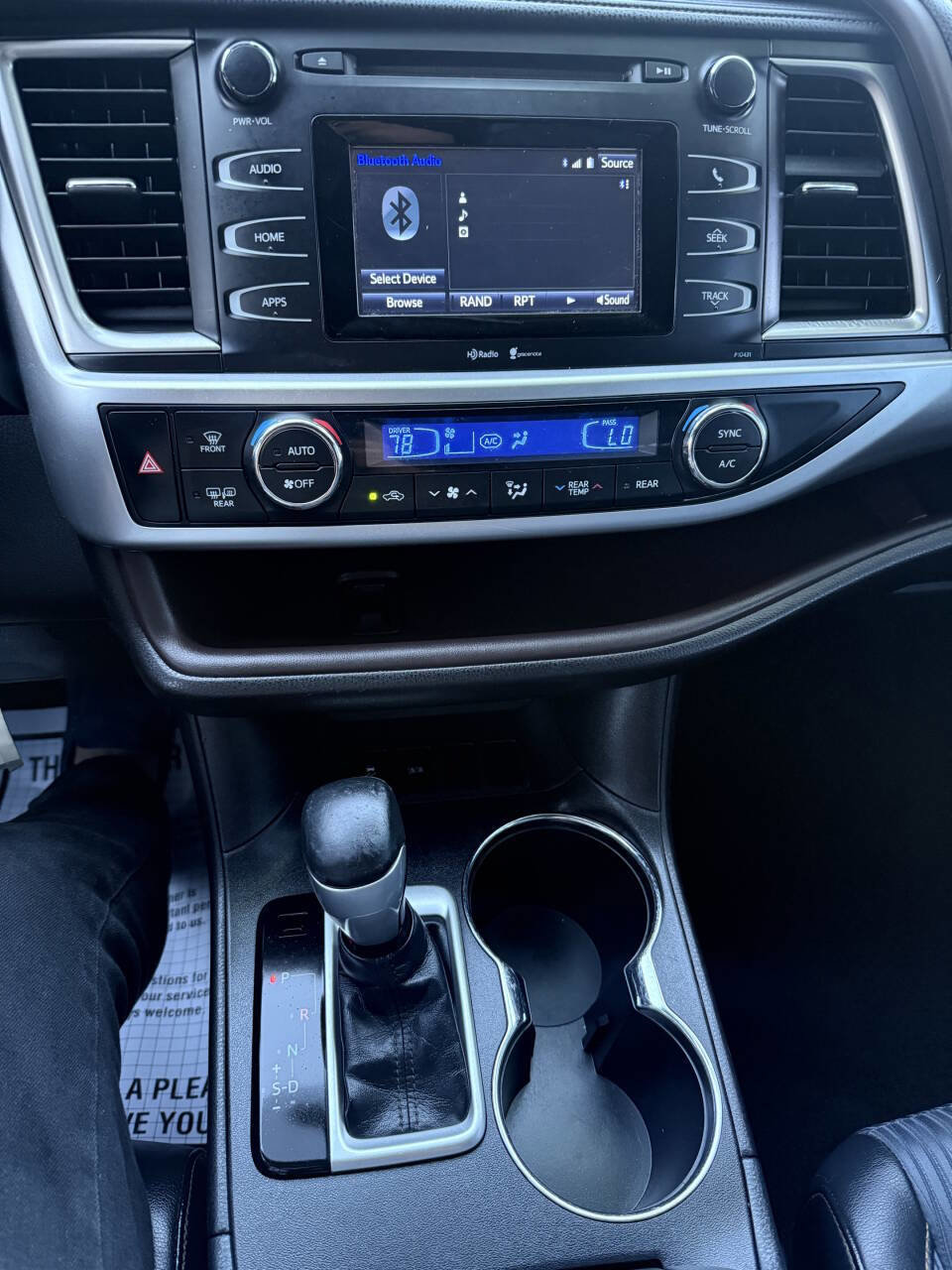 Used 2015 Toyota Highlander Plus FWD image 32