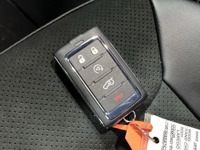 New 2026 Jeep Grand Cherokee Altitude image 27