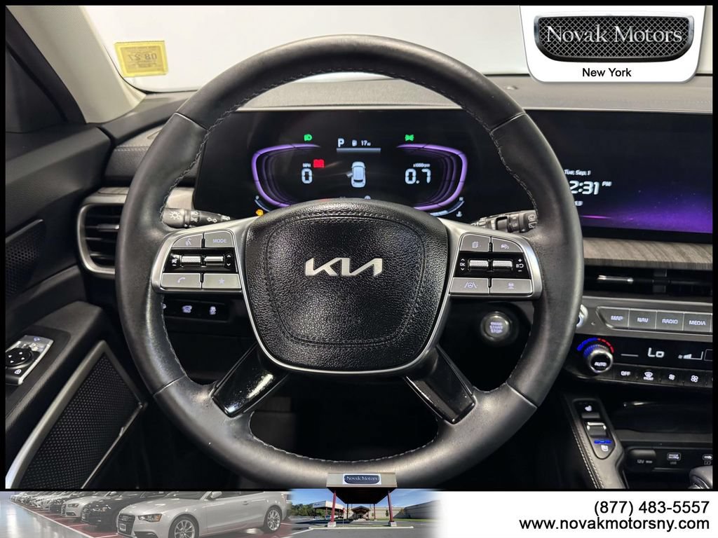 Used 2023 Kia Telluride EX w/ EX Captain's Chair Package AWD/4WD image 16