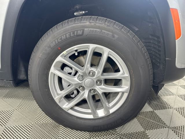 New 2025 Jeep Grand Cherokee Laredo X image 6