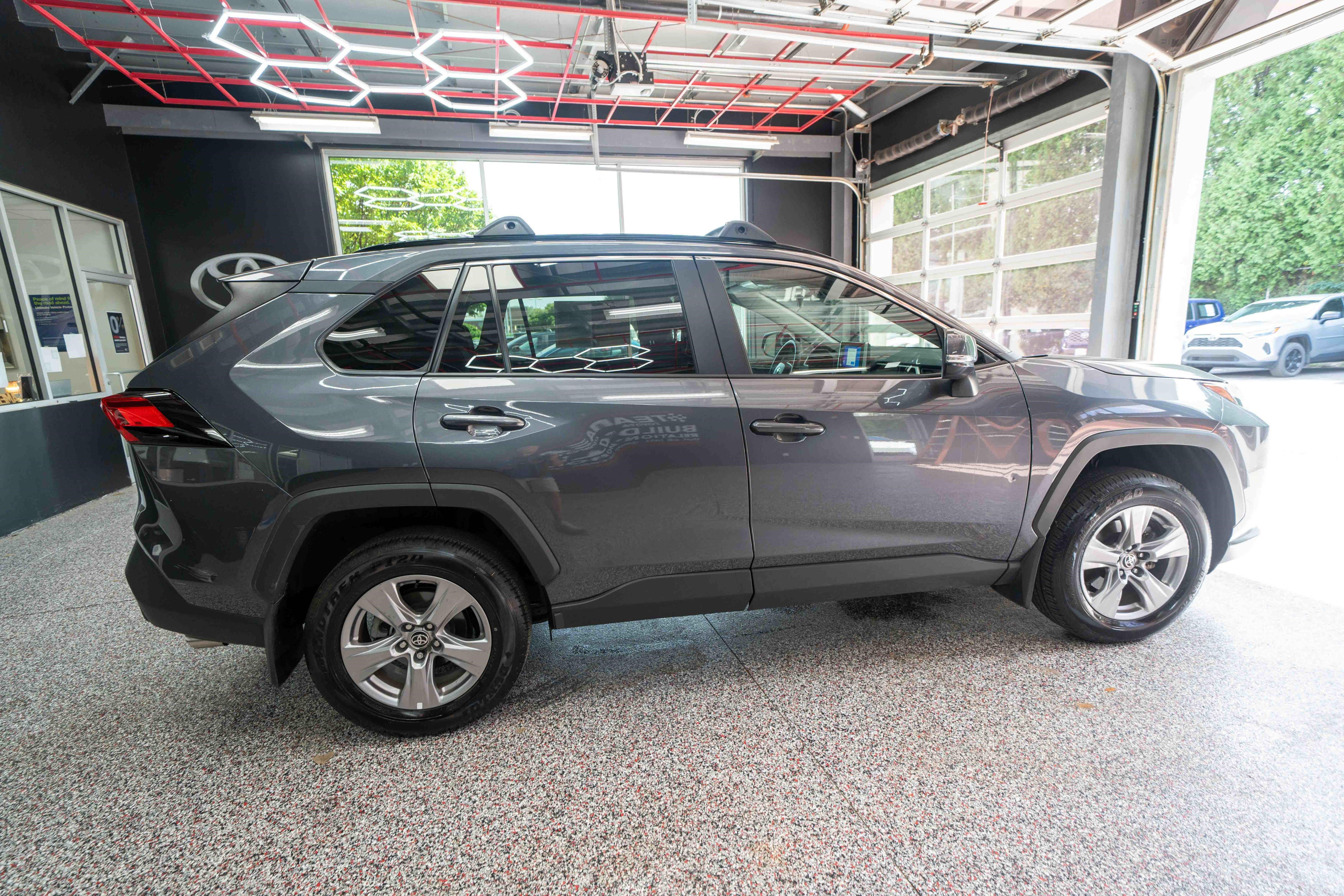 Certified 2023 Toyota RAV4 XLE w/ Convenience Package AWD/4WD image 5