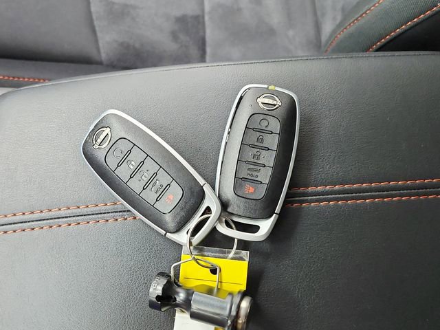 Used 2025 Nissan Sentra SR w/ Midnight Edition image 32