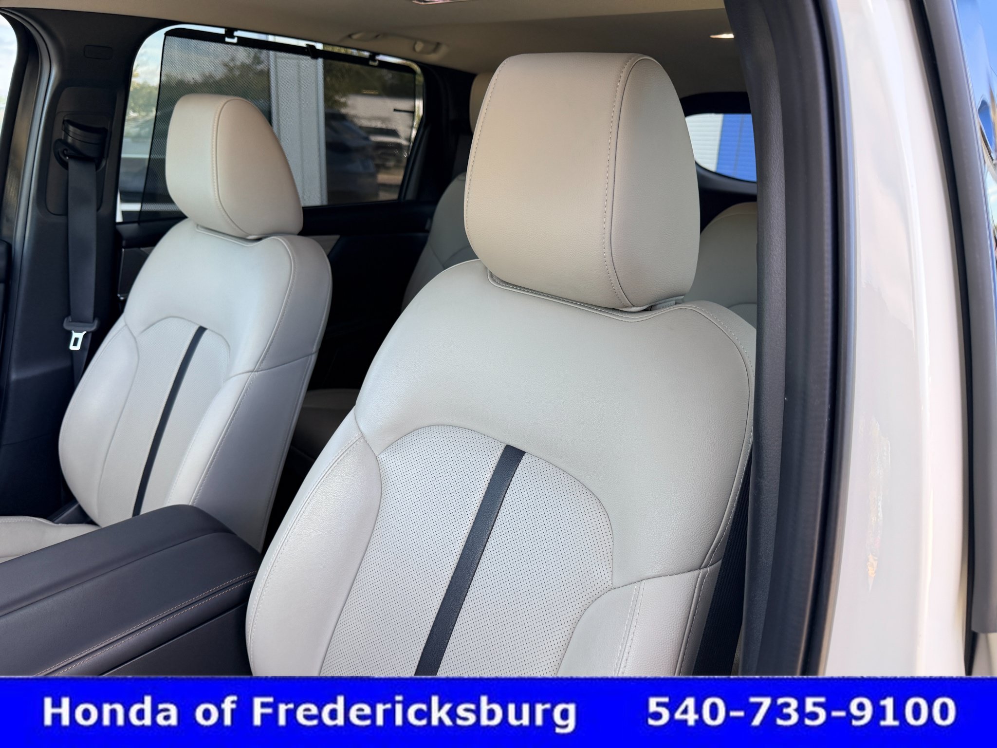 Used 2024 MAZDA CX-90 Plug-In Hybrid w/ Preferred AWD/4WD image 22