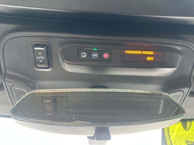 Used 2020 Chevrolet Camaro LT image 16