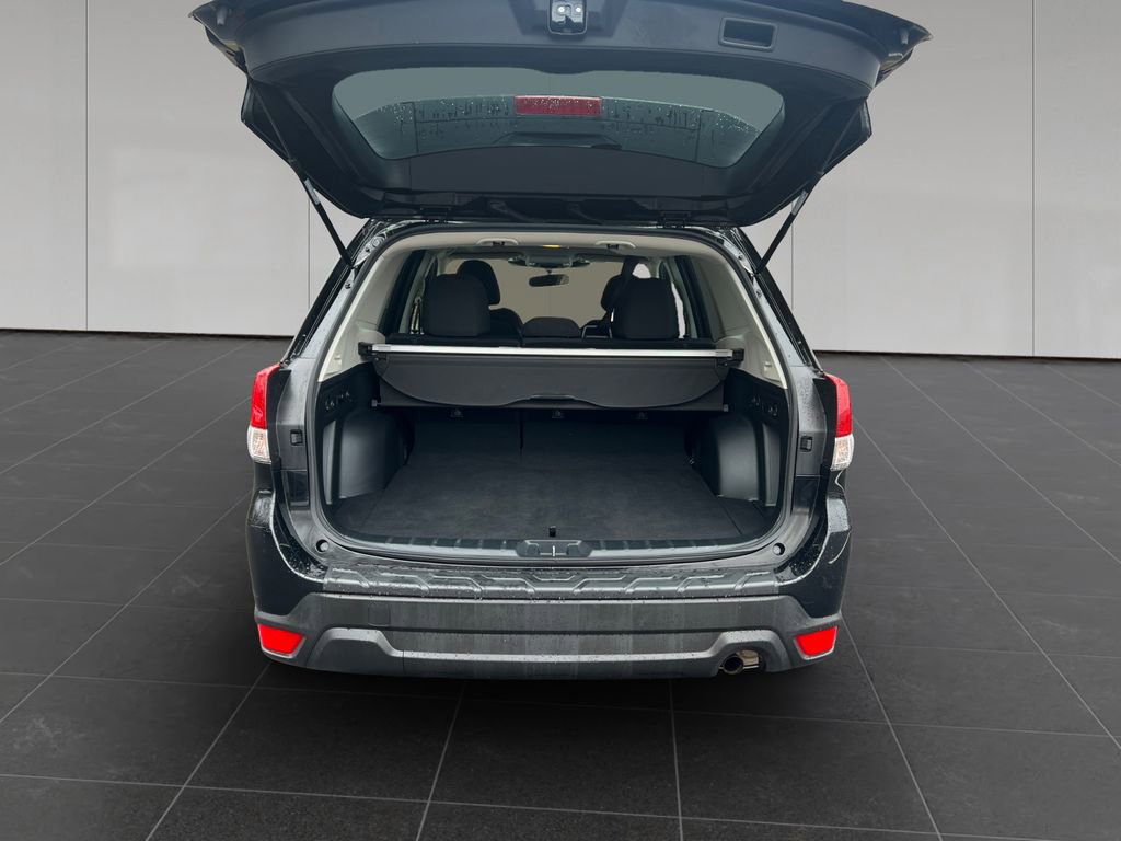 Used 2023 Subaru Forester Premium image 19