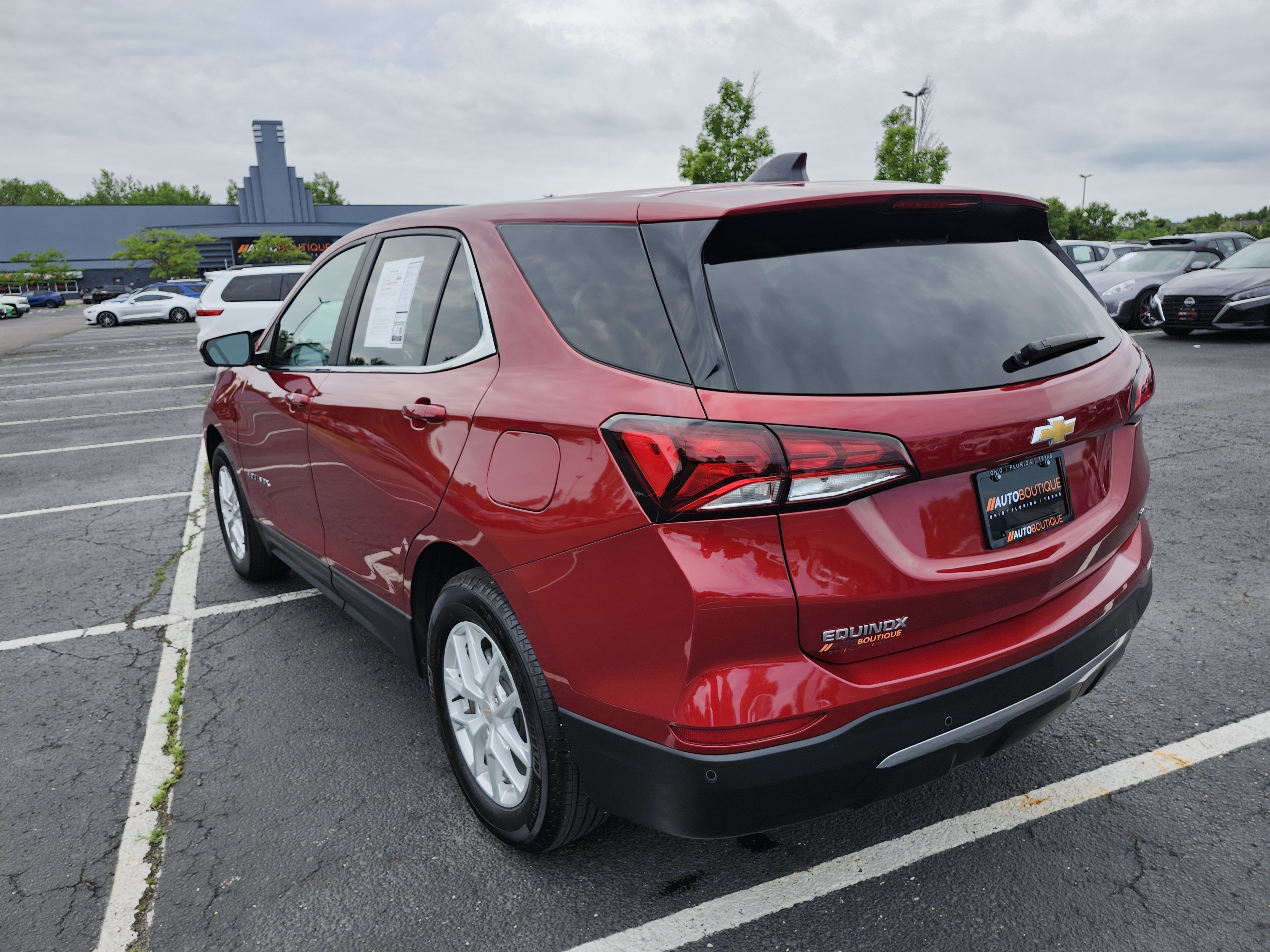 Used 2024 Chevrolet Equinox LT FWD image 15