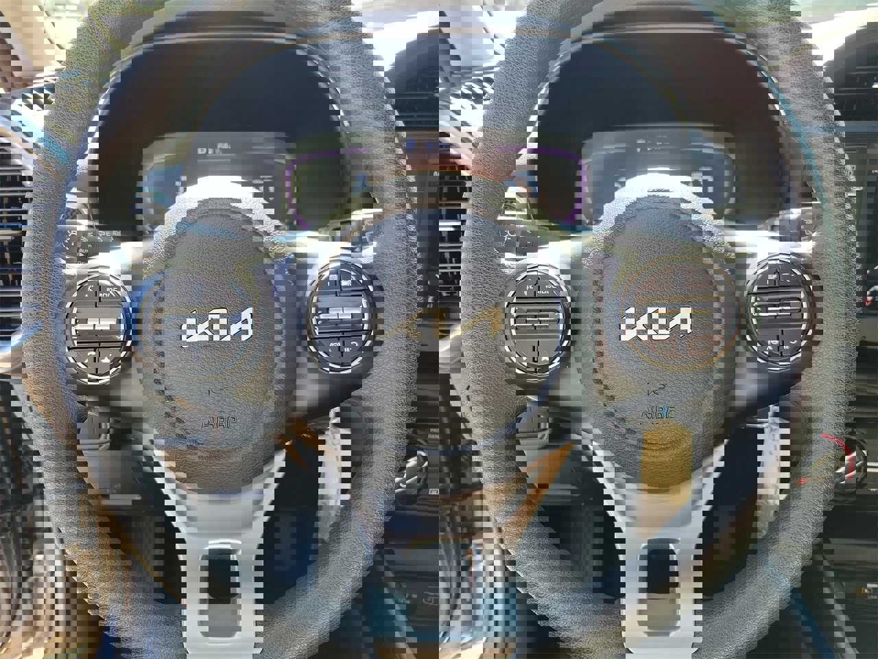 Used 2025 Kia Soul LX w/ LX Technology Package image 17