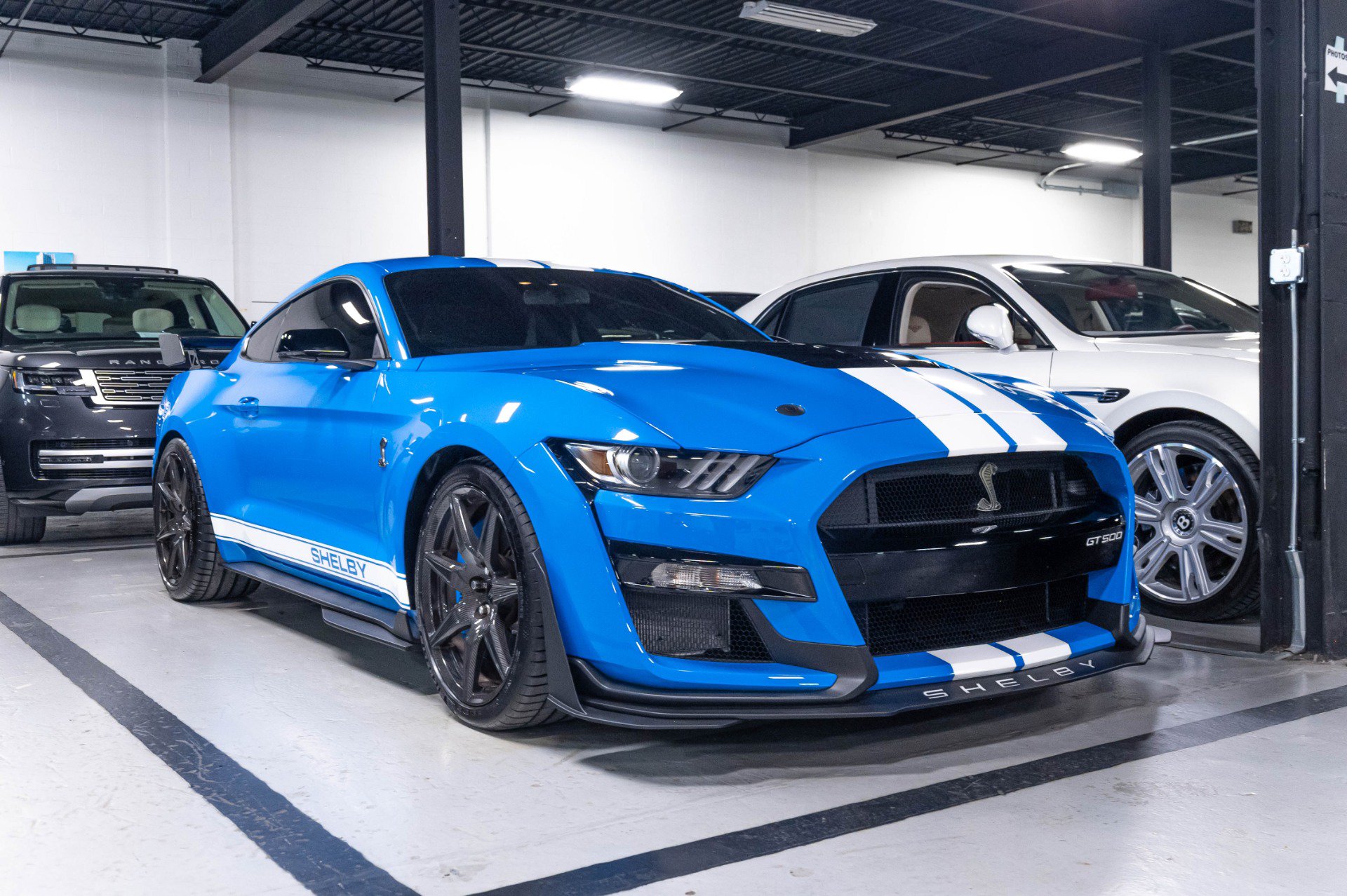 Used 2022 Ford Mustang Shelby GT500 w/ Carbon Fiber Track Pack RWD image 82