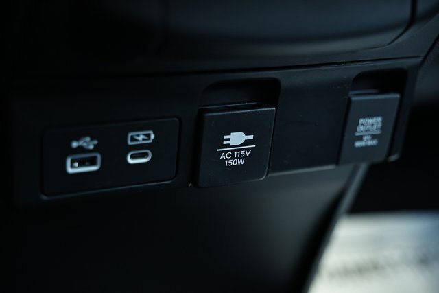 Certified 2025 Honda Odyssey Touring image 40