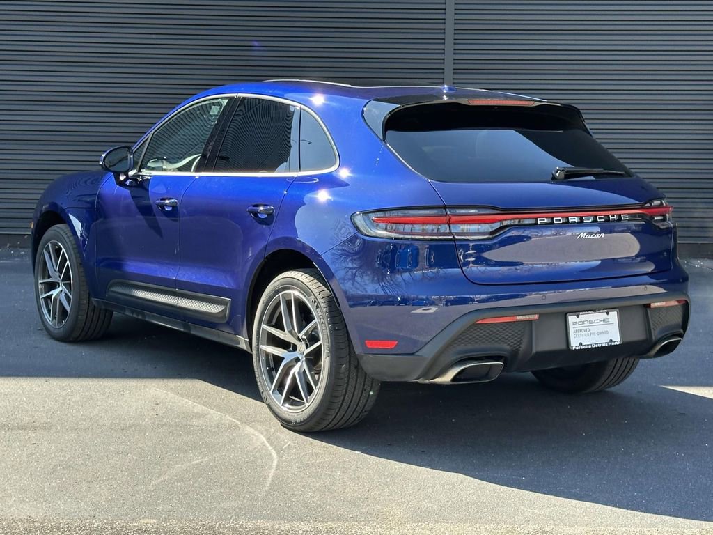 Certified 2026 Porsche Macan AWD/4WD image 3