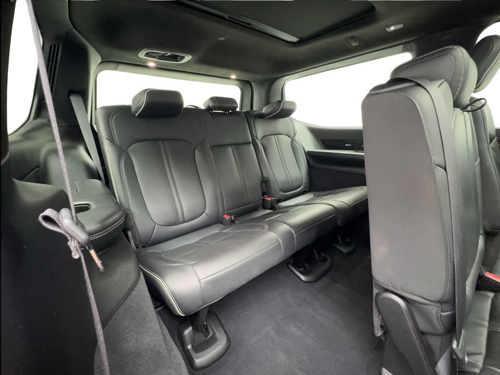Used 2023 Jeep Grand Wagoneer Series II w/ Flexible Seating Group AWD/4WD image 28