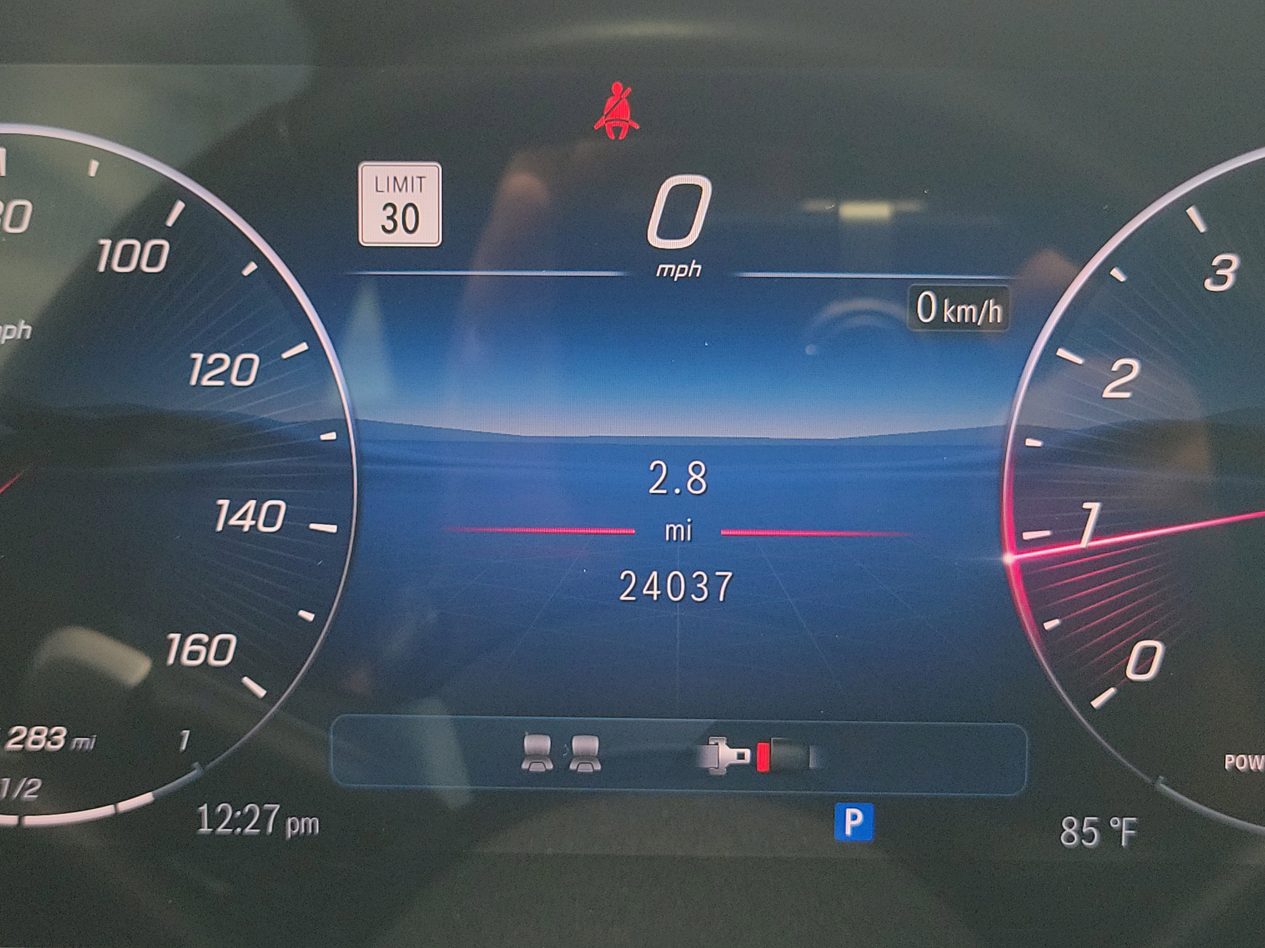 Used 2025 Mercedes-Benz CLE 300 4MATIC Coupe image 32