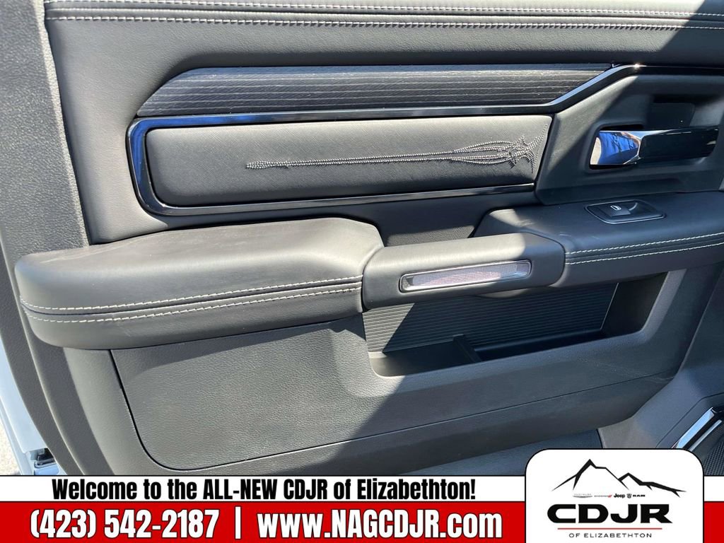 New 2024 RAM 3500 Limited image 21