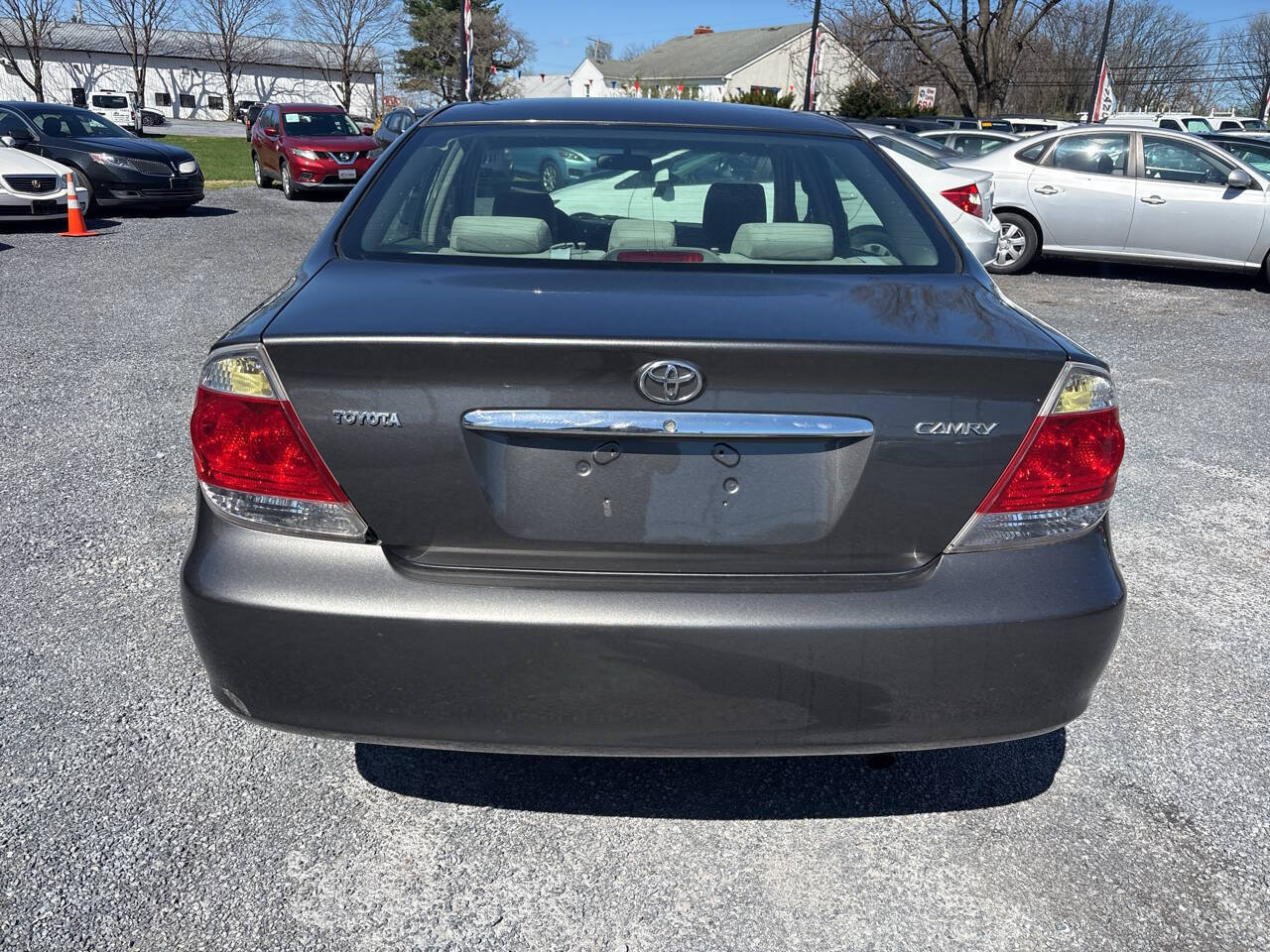 Used 2005 Toyota Camry XLE FWD image 6