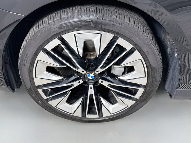 Used 2026 BMW 540i xDrive AWD/4WD image 31