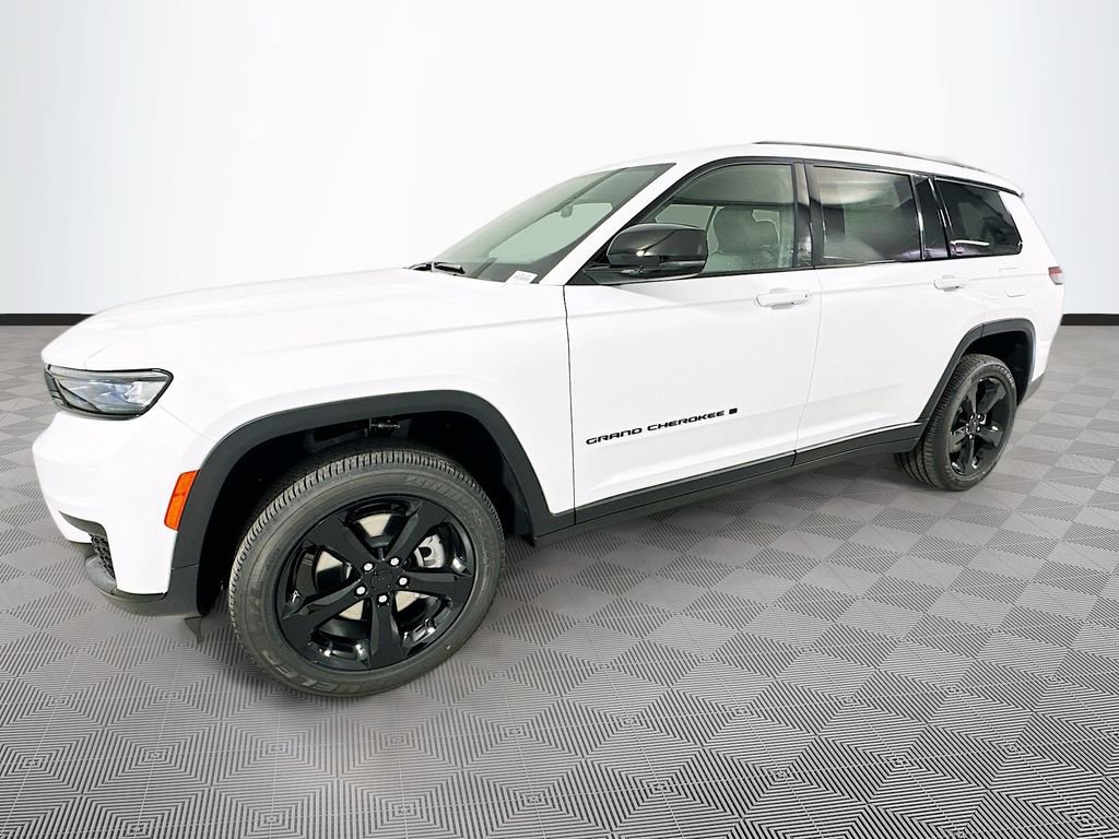 New 2025 Jeep Grand Cherokee L Altitude image 24