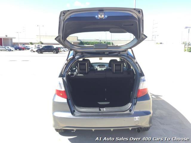 Used 2013 Honda Fit image 12
