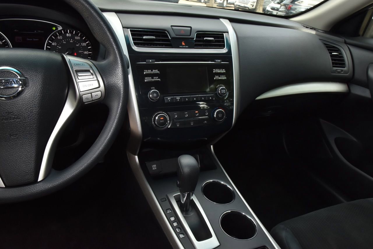 Used 2015 Nissan Altima 2.5 S w/ Power Driver Seat Package FWD image 25