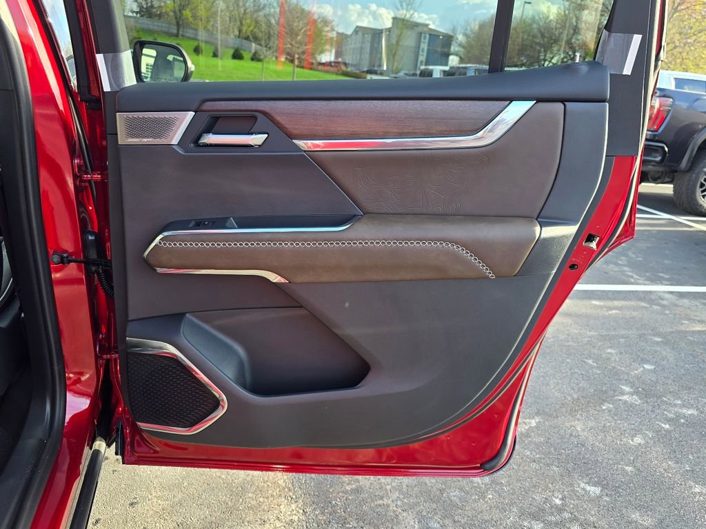 New 2026 GMC Acadia Denali Ultimate AWD/4WD image 32