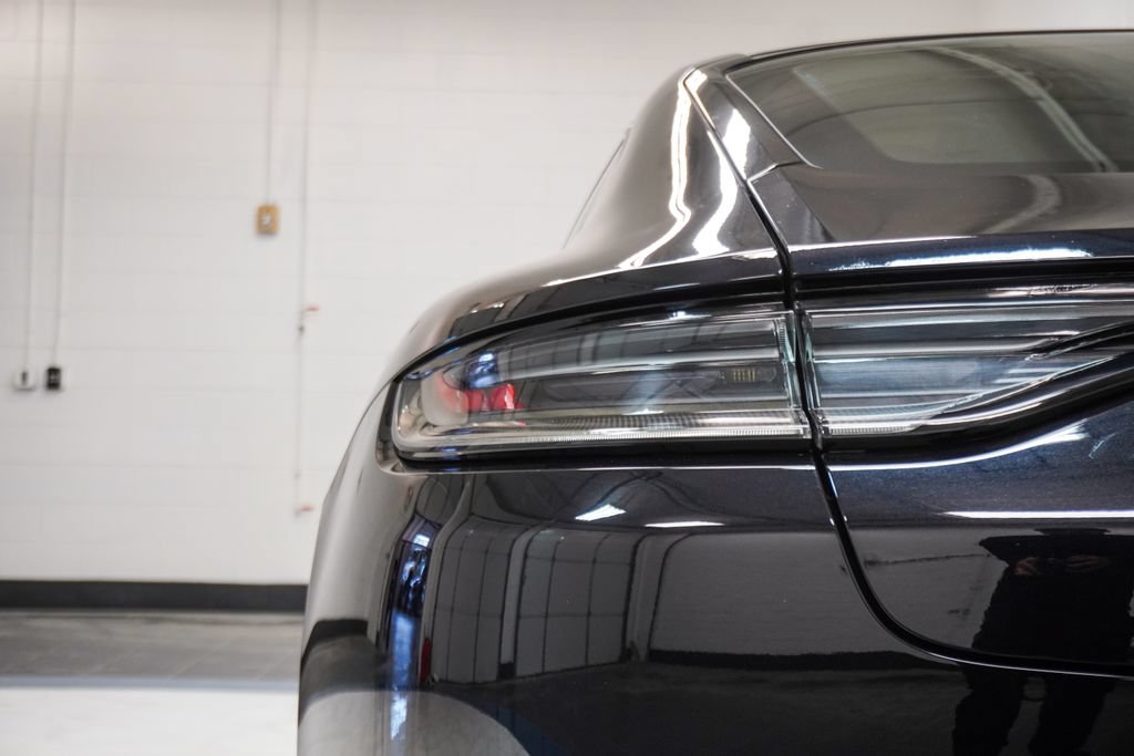 Used 2023 Porsche Panamera 4 Platinum Edition AWD/4WD image 37