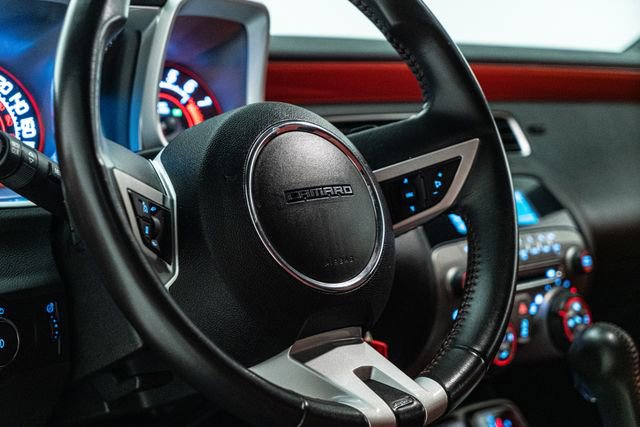 Used 2010 Chevrolet Camaro SS w/ Interior Accent Trim Package image 23