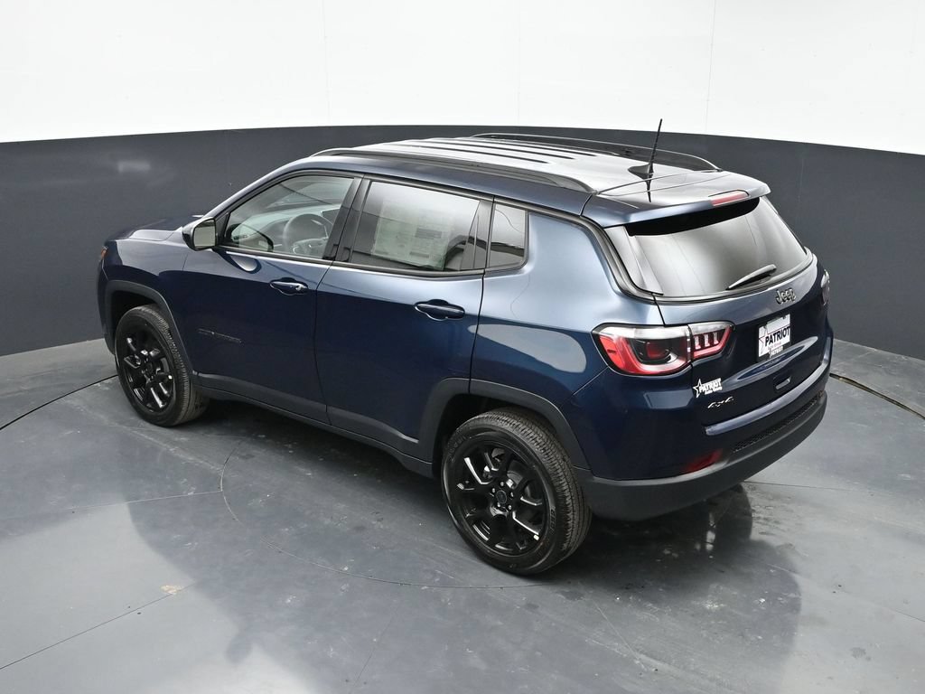New 2026 Jeep Compass Latitude AWD/4WD image 33