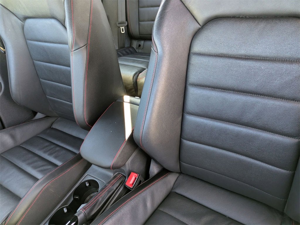 Used 2017 Volkswagen GTI SE image 16